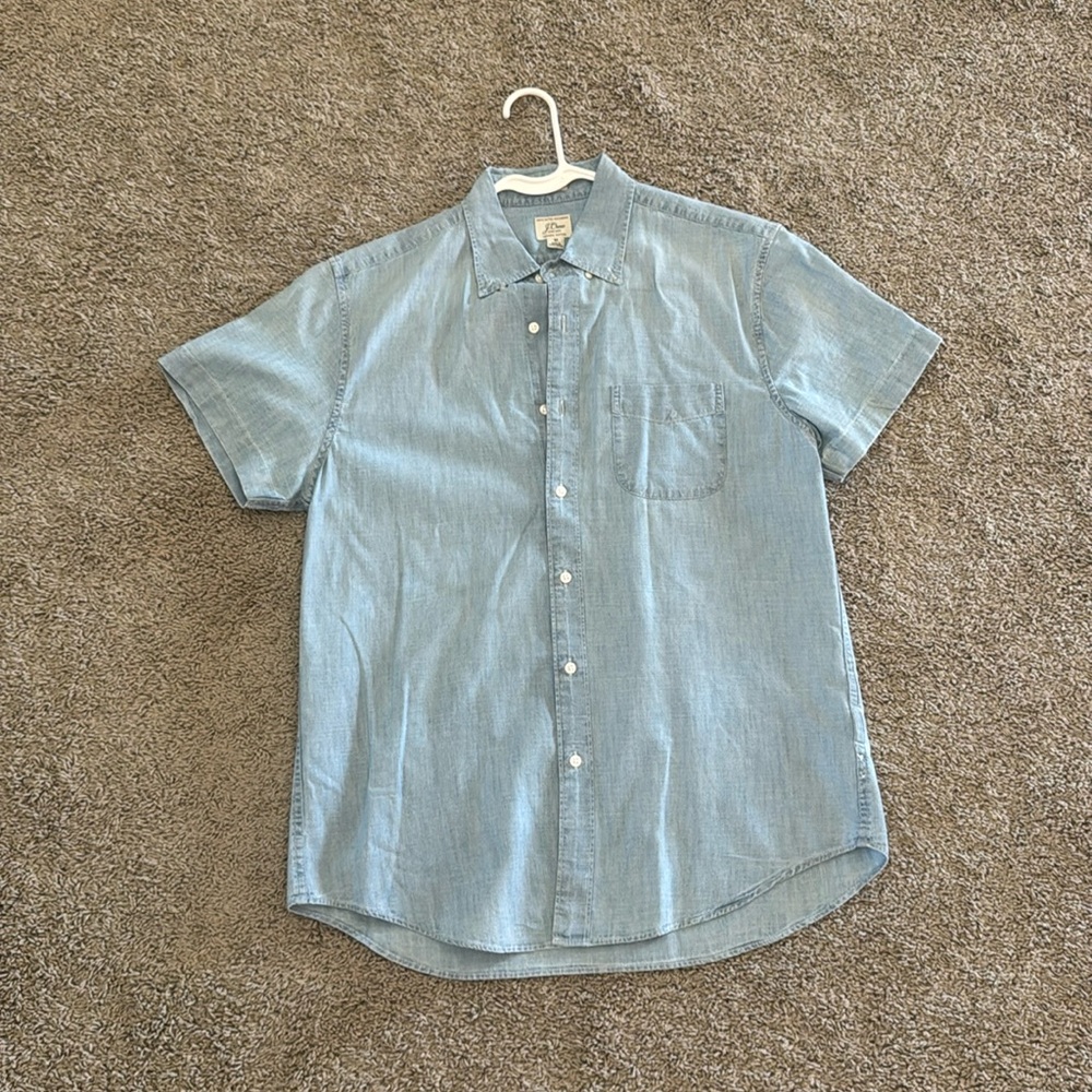 J.Crew Short-sleeve indigo organic chambray shirt Men’s Medium Classic Fit